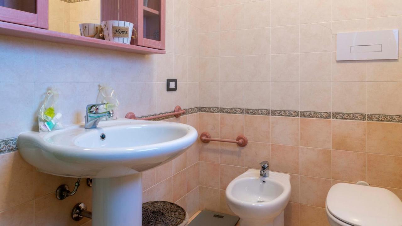 Casa Vacanze Solita Budoni Bagian luar foto